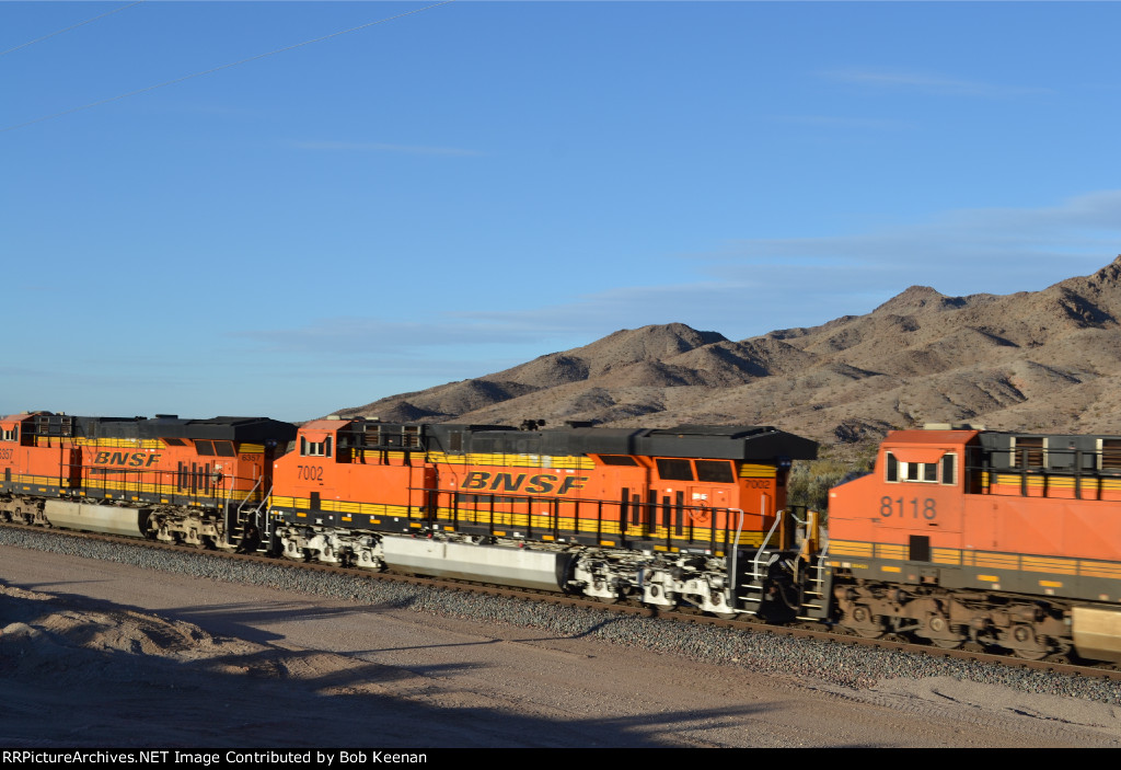 BNSF 7002